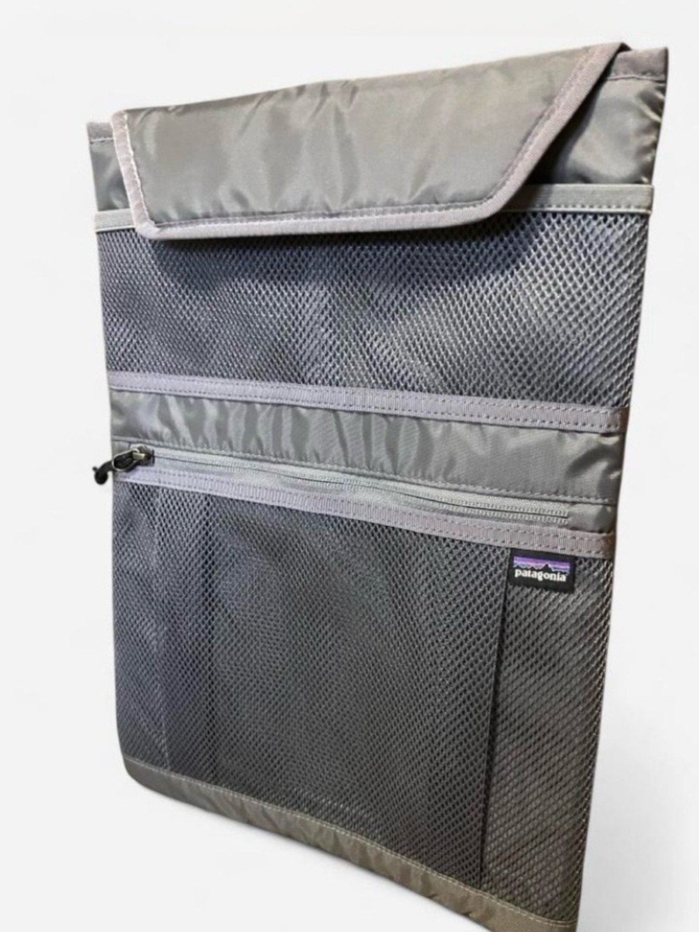 Patagonia Refugio Padded Laptop Sleeve 15” Gray Mesh Tech Travel Organizer Pouch